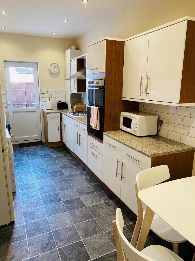 Light And Spacious Highcross Apartment Poulton-le-Fylde Εξωτερικό φωτογραφία