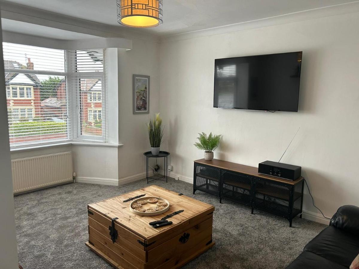 Light And Spacious Highcross Apartment Poulton-le-Fylde Εξωτερικό φωτογραφία