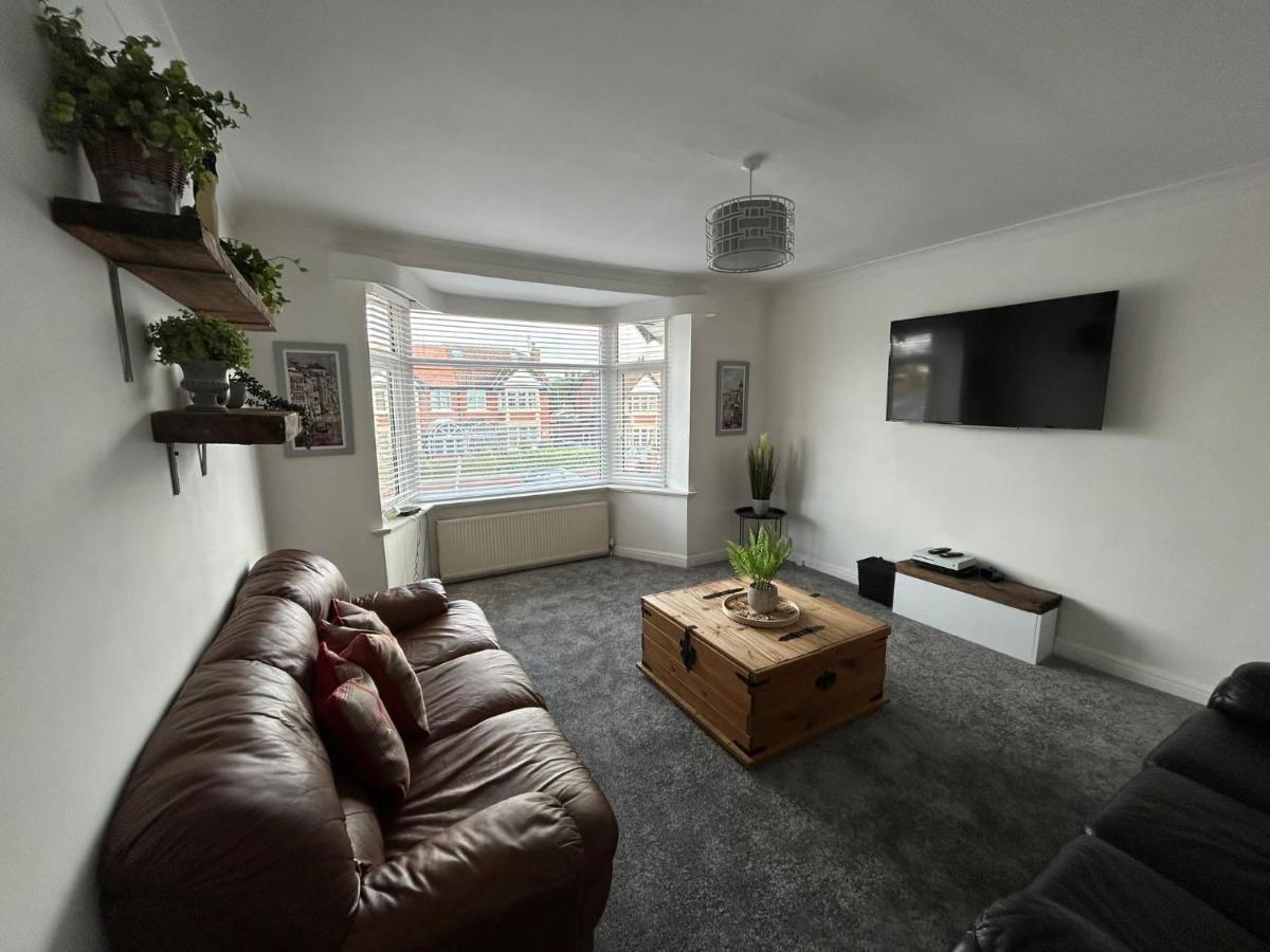 Light And Spacious Highcross Apartment Poulton-le-Fylde Εξωτερικό φωτογραφία